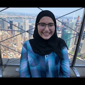 Meet your Posher, Malak